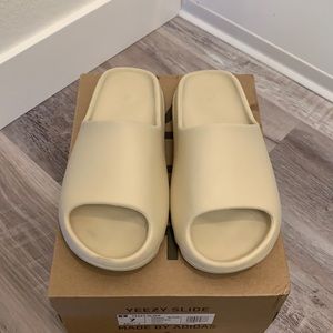 adidas Yeezy Slide Bone